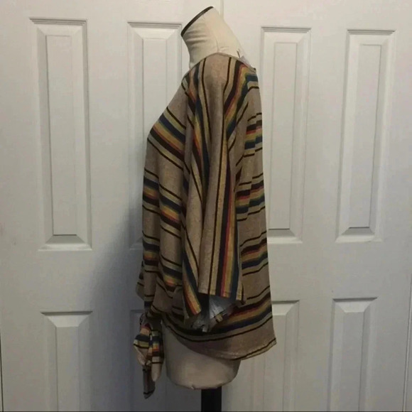 Striped Tie At Waist Dolman Top - Picture 4 of 6